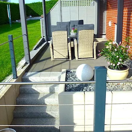 Haus Im Gruenen Apartment Heringsdorf  Exterior photo