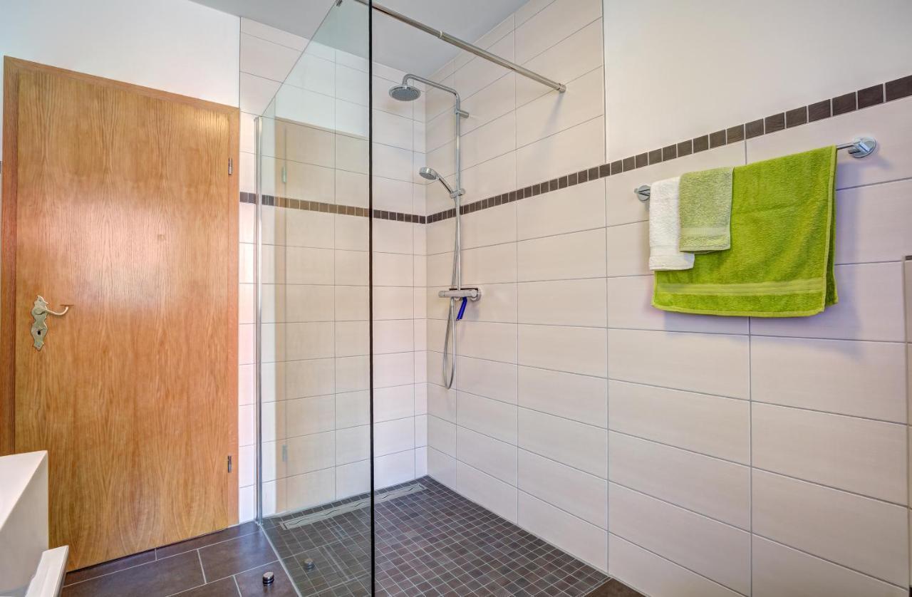 Haus Im Gruenen Apartment