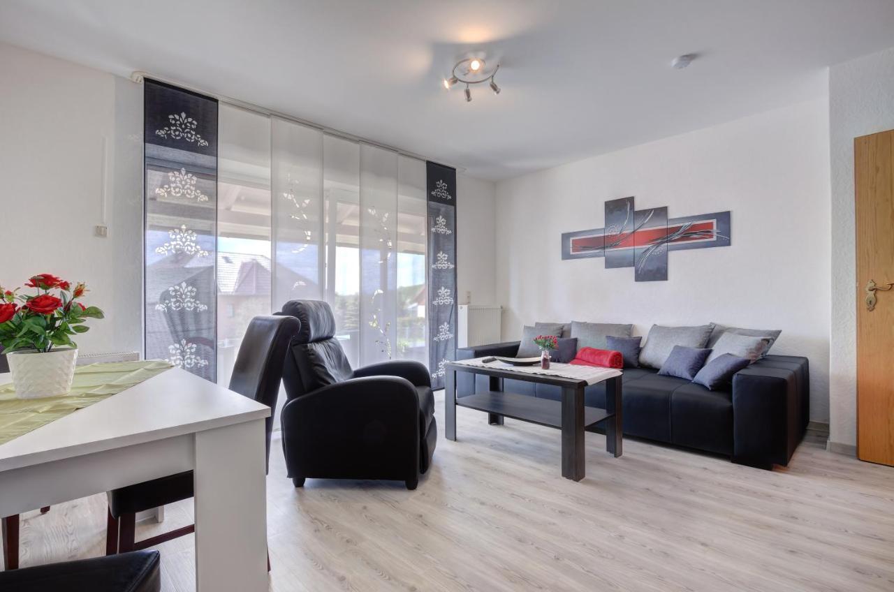 Haus Im Gruenen Apartment